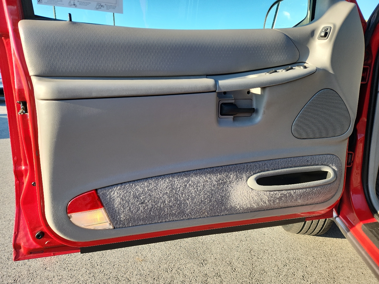 Ford Explorer 2dr 102" WB Sport 4WD 1997 Ford Explorer 2dr 102" WB Sport 4WD 1997