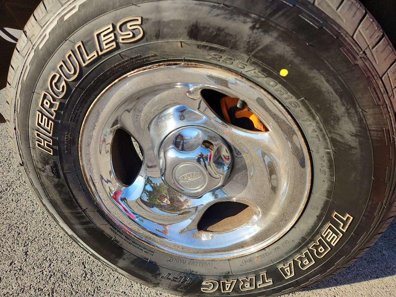 Ford Explorer 2dr 102" WB Sport 4WD 1997 Ford Explorer 2dr 102" WB Sport 4WD 1997