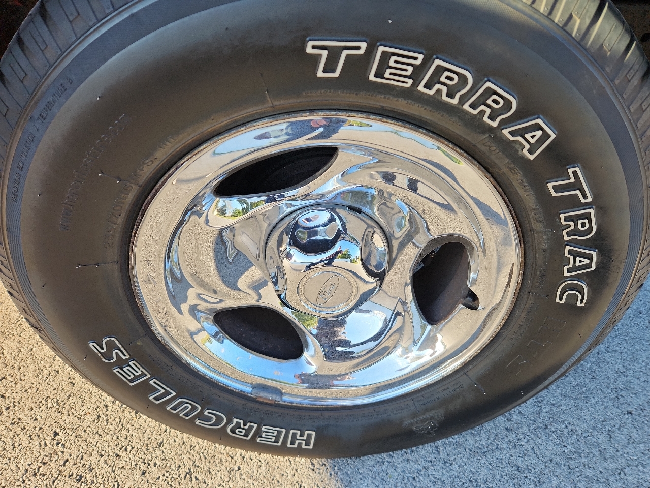 Ford Explorer 2dr 102" WB Sport 4WD 1997 Ford Explorer 2dr 102" WB Sport 4WD 1997