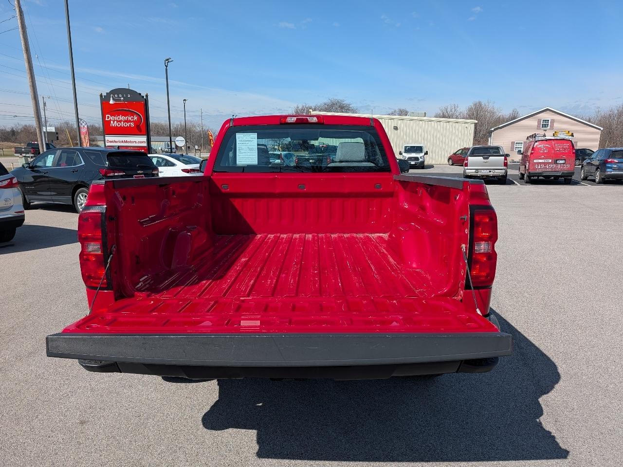 Chevrolet Silverado 1500 4WD Reg Cab 119.0" Work Truck w/1WT 2014