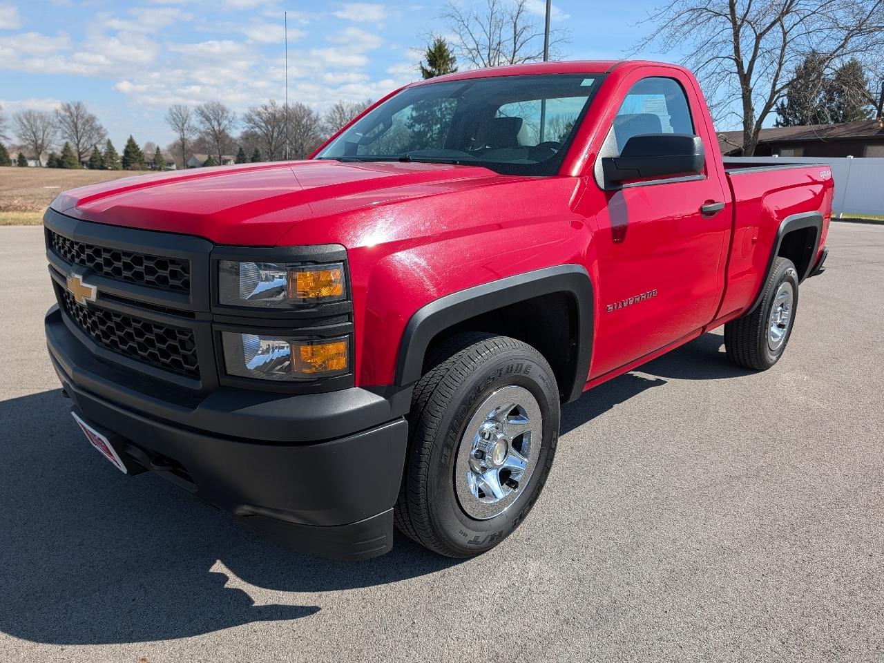 Chevrolet Silverado 1500 4WD Reg Cab 119.0" Work Truck w/1WT 2014