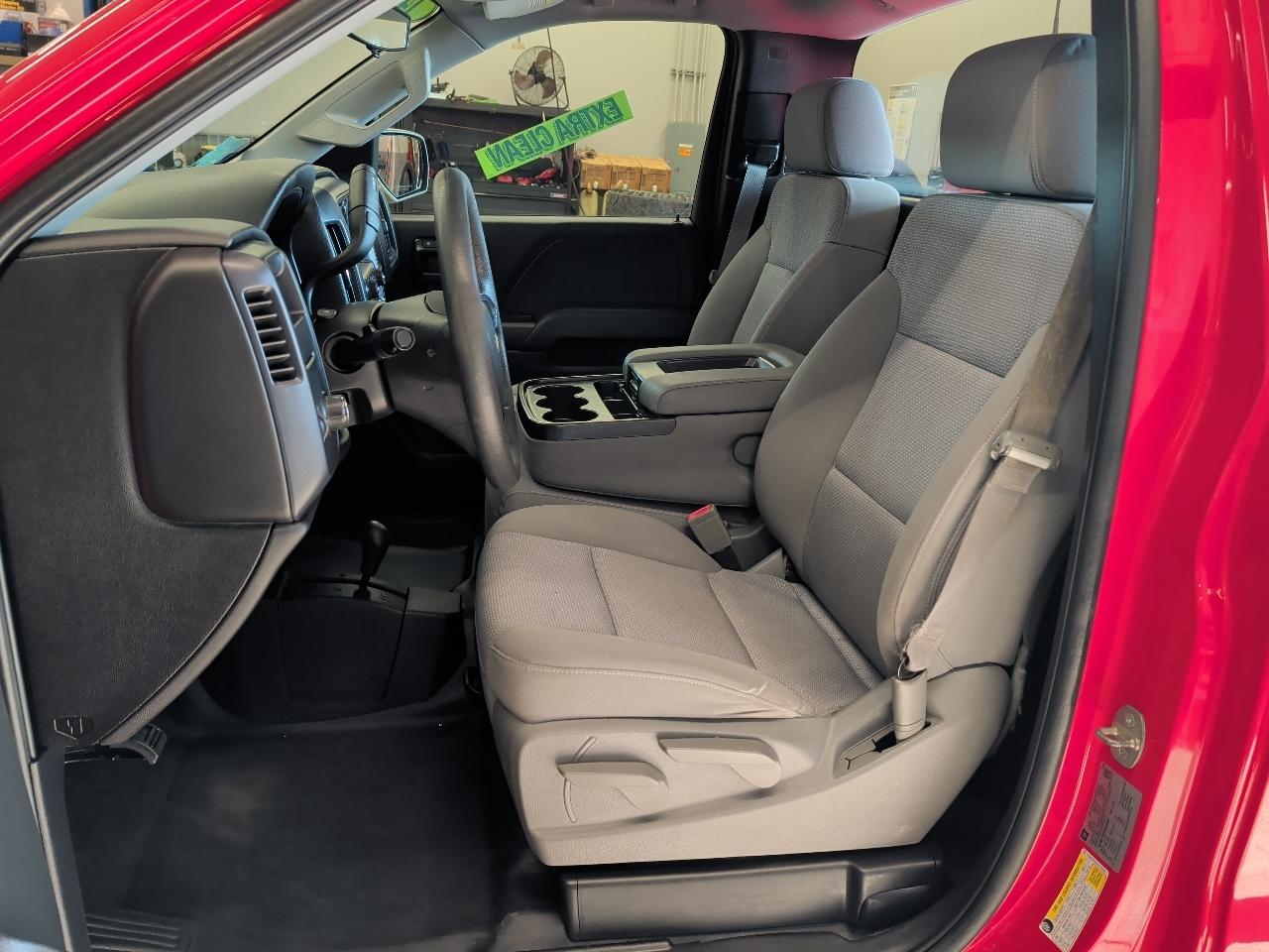 Chevrolet Silverado 1500 4WD Reg Cab 119.0" Work Truck w/1WT 2014