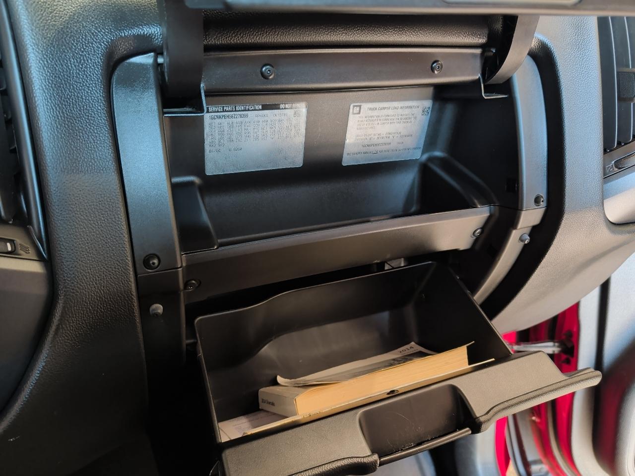 Chevrolet Silverado 1500 4WD Reg Cab 119.0" Work Truck w/1WT 2014