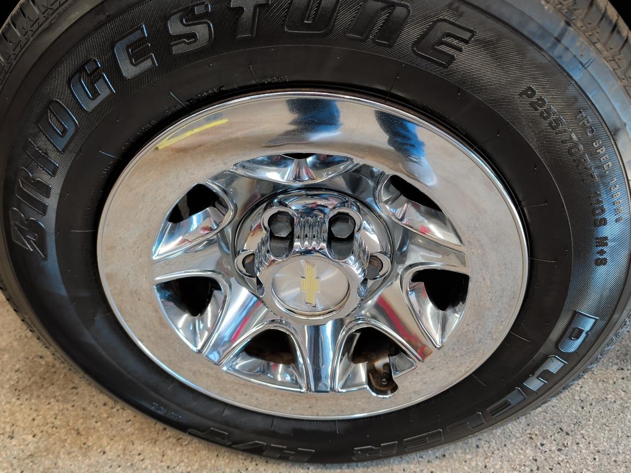 Chevrolet Silverado 1500 4WD Reg Cab 119.0" Work Truck w/1WT 2014