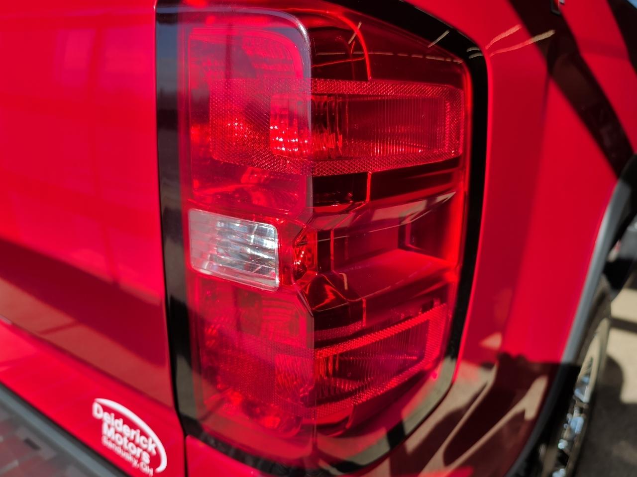 Chevrolet Silverado 1500 4WD Reg Cab 119.0" Work Truck w/1WT 2014