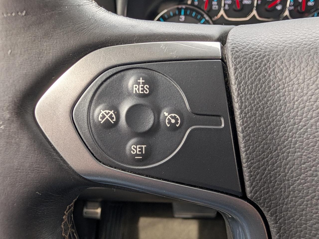 Chevrolet Silverado 1500 4WD Double Cab 143.5" LT w/1LT 2015