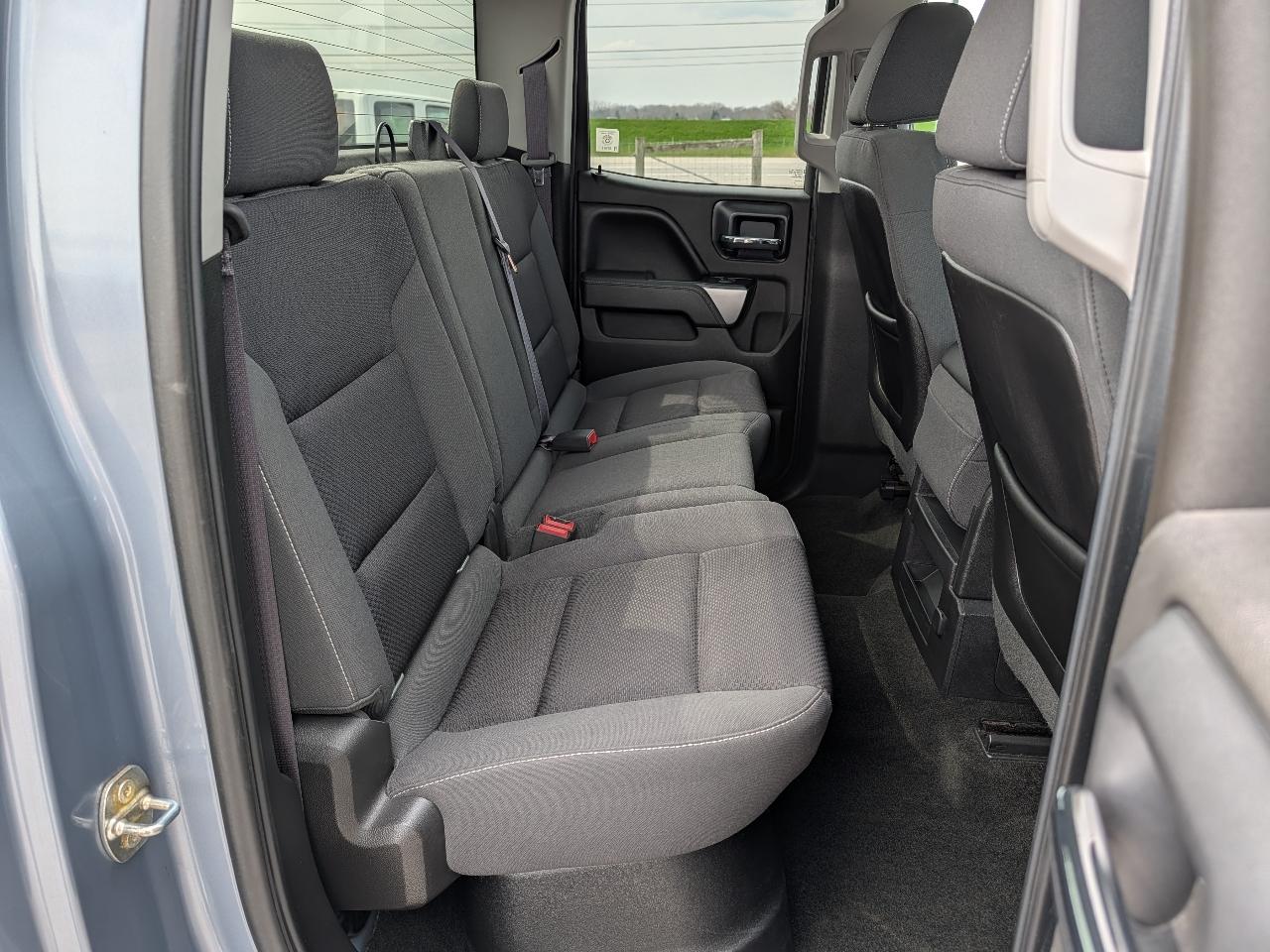 Chevrolet Silverado 1500 4WD Double Cab 143.5" LT w/1LT 2015