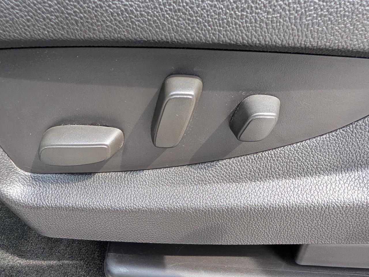 Chevrolet Silverado 1500 4WD Double Cab 143.5" LT w/1LT 2015