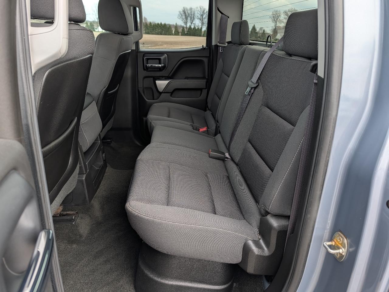 Chevrolet Silverado 1500 4WD Double Cab 143.5" LT w/1LT 2015