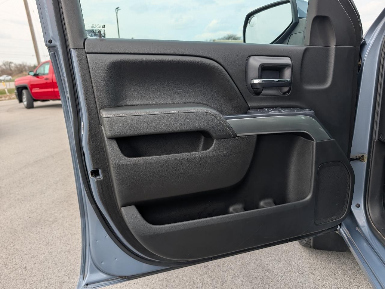 Chevrolet Silverado 1500 4WD Double Cab 143.5" LT w/1LT 2015