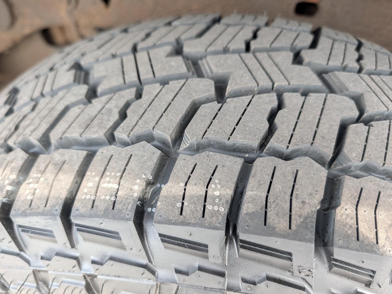 Chevrolet Silverado 1500 4WD Double Cab 143.5" LT w/1LT 2015