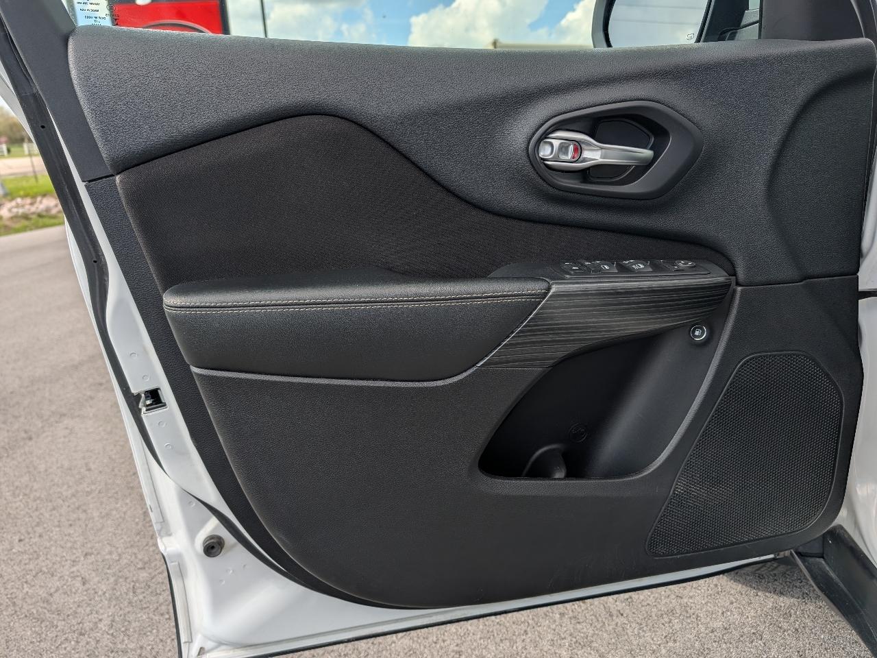 Jeep Cherokee 4WD 4dr Latitude 2016