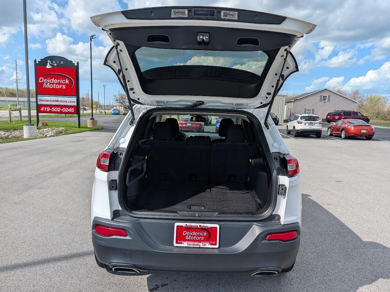 Jeep Cherokee 4WD 4dr Latitude 2016