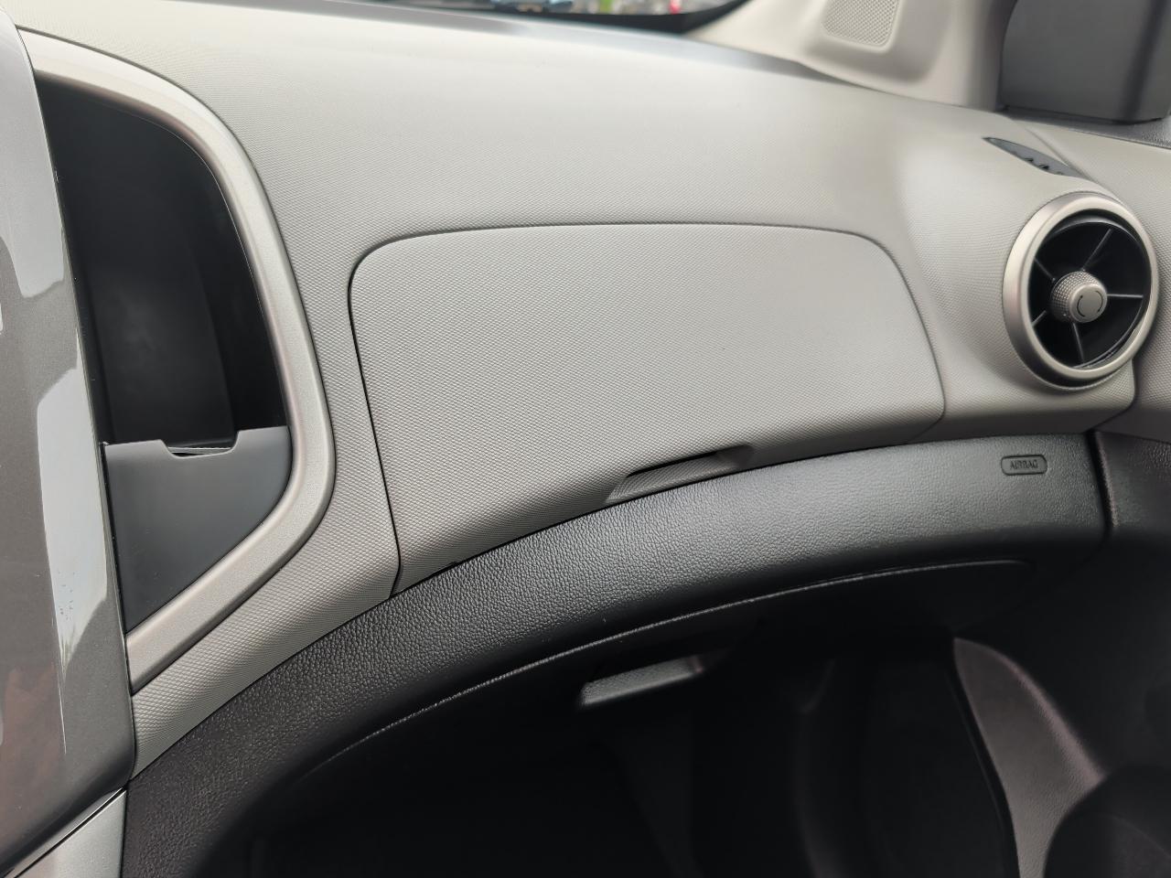 Chevrolet Sonic 4dr Sdn Auto LTZ 2015