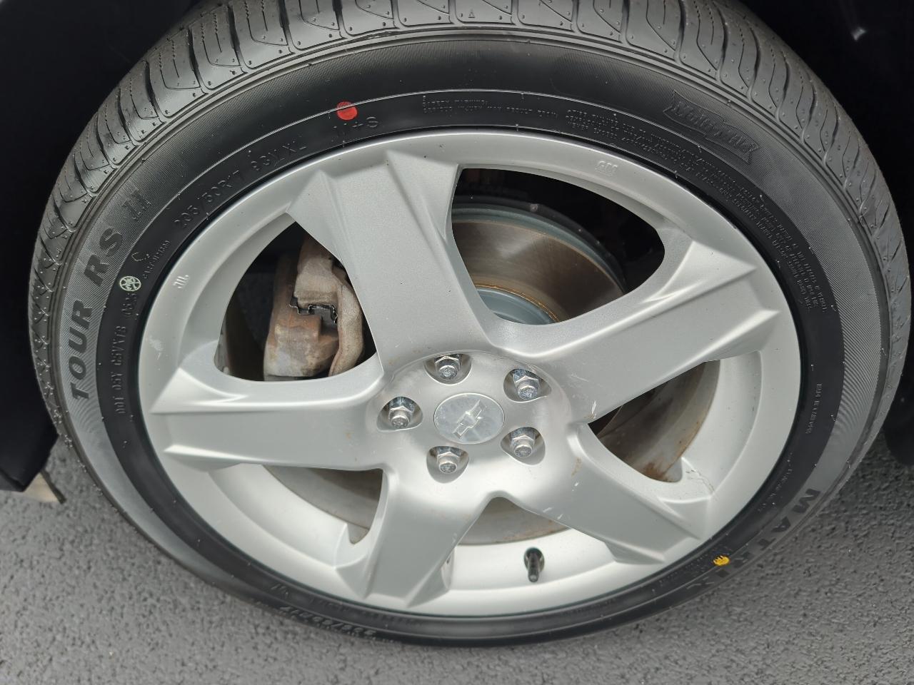 Chevrolet Sonic 4dr Sdn Auto LTZ 2015