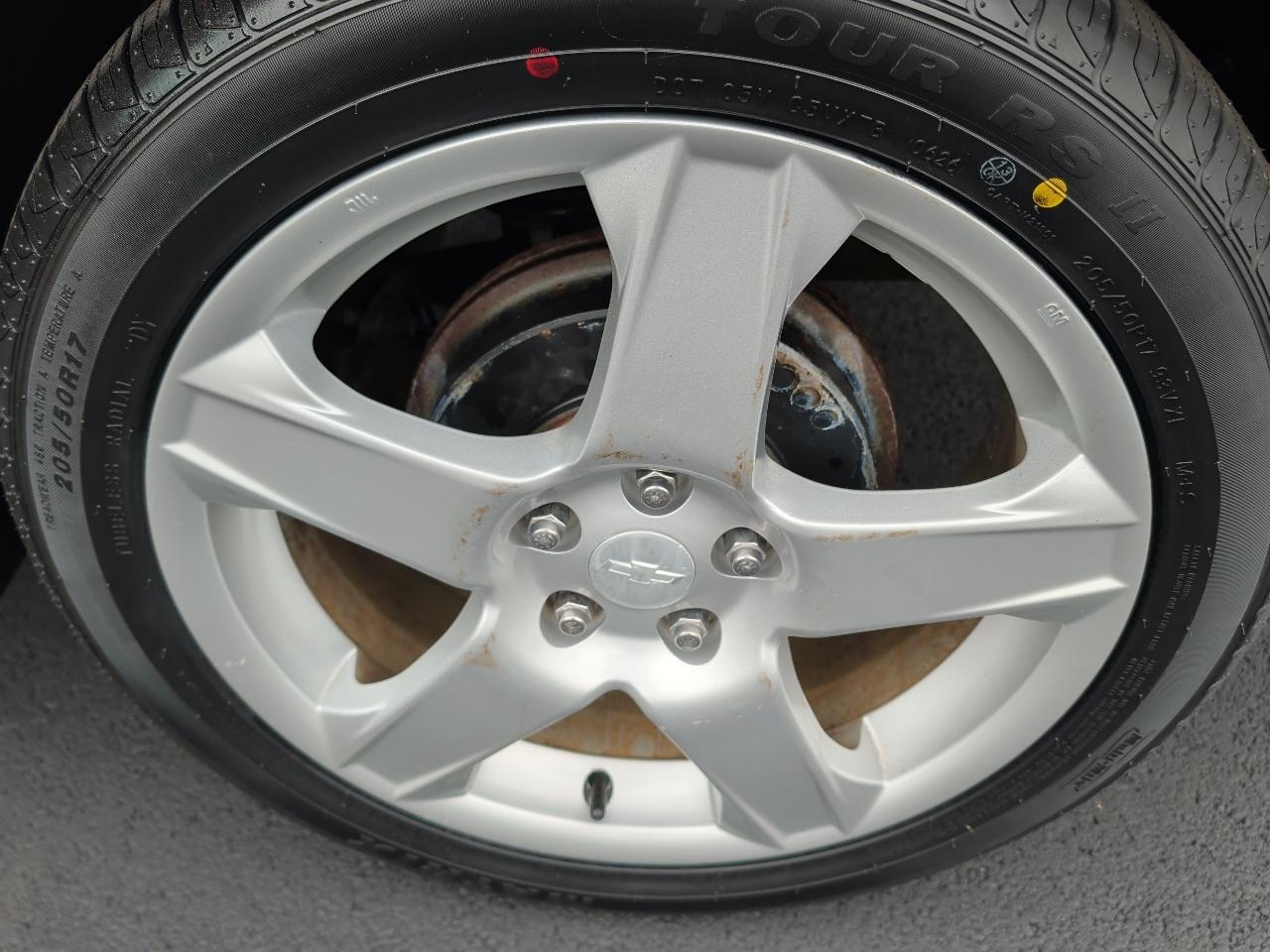 Chevrolet Sonic 4dr Sdn Auto LTZ 2015