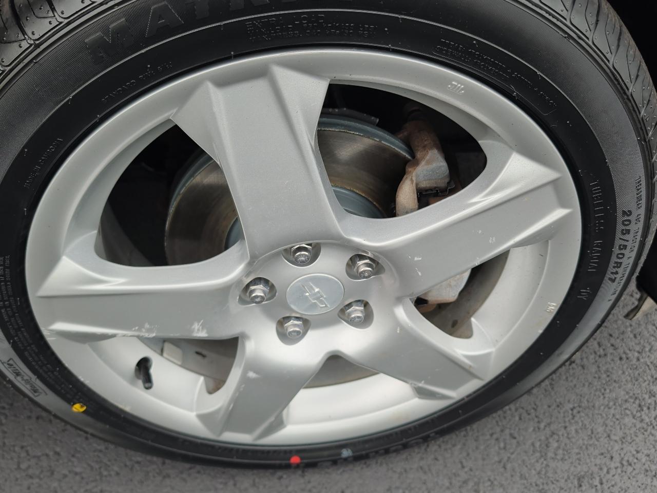 Chevrolet Sonic 4dr Sdn Auto LTZ 2015