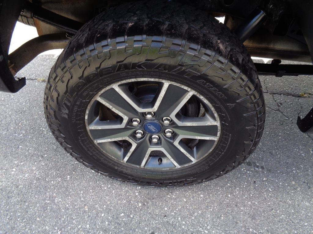 Ford F-150 XLT 4WD SuperCrew 5.5' Box 2015