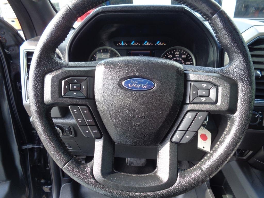 Ford F-150 XLT 4WD SuperCrew 5.5' Box 2015