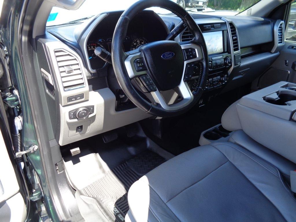 Ford F-150 SuperCrew 139" Lariat 4WD 2016