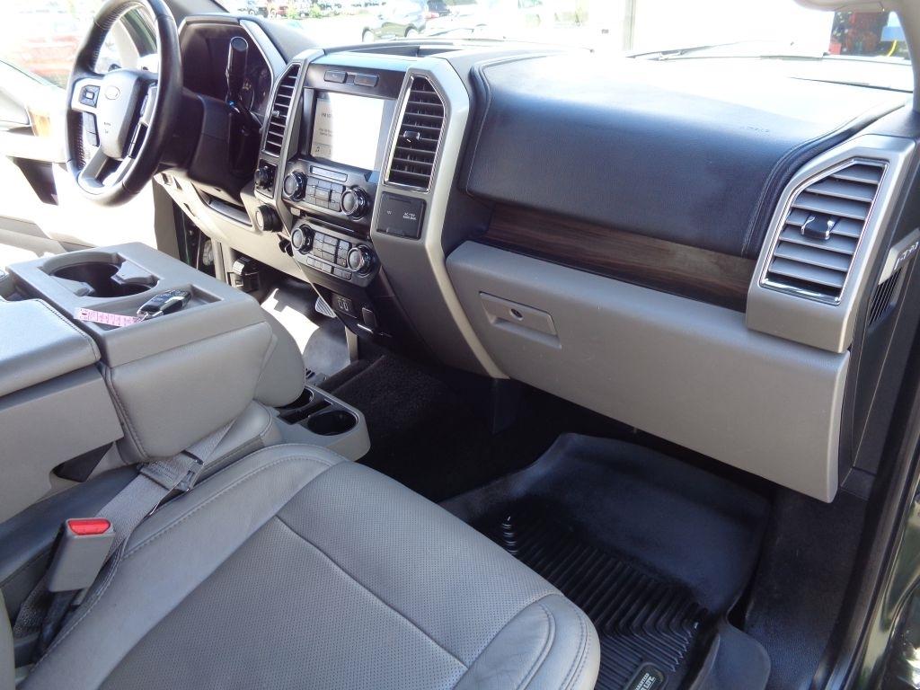 Ford F-150 SuperCrew 139" Lariat 4WD 2016