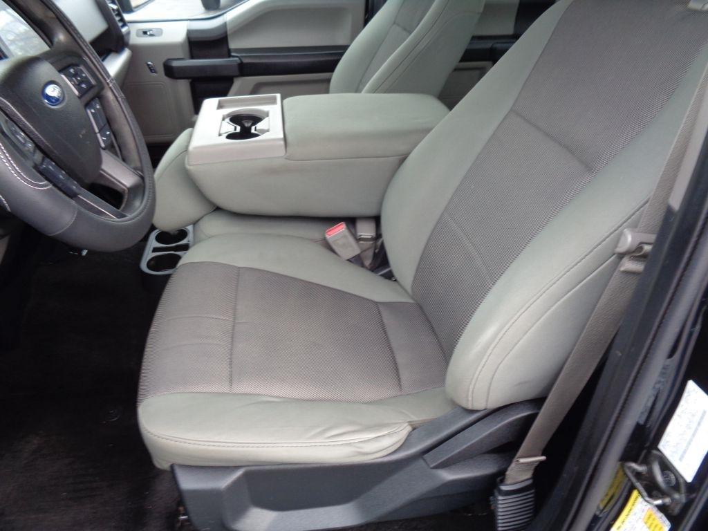 Ford F-150 XL SuperCrew 5.5-ft. Bed 4WD 2015