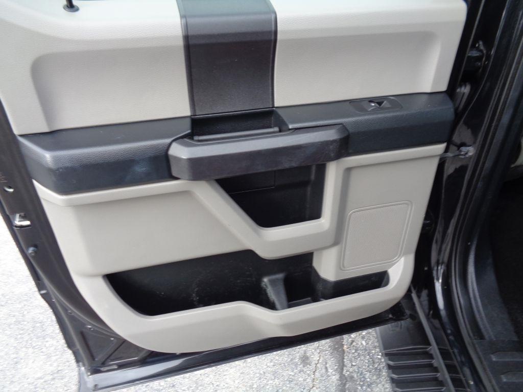 Ford F-150 XL SuperCrew 5.5-ft. Bed 4WD 2015