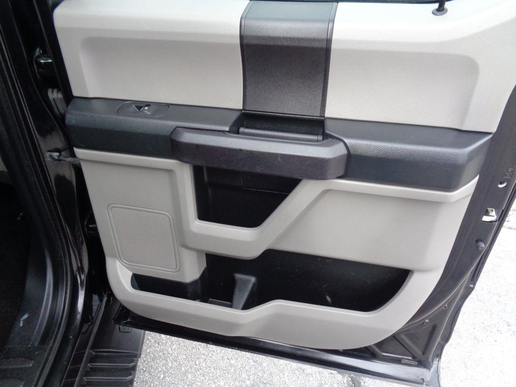 Ford F-150 XL SuperCrew 5.5-ft. Bed 4WD 2015