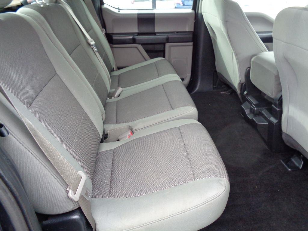 Ford F-150 XL SuperCrew 5.5-ft. Bed 4WD 2015