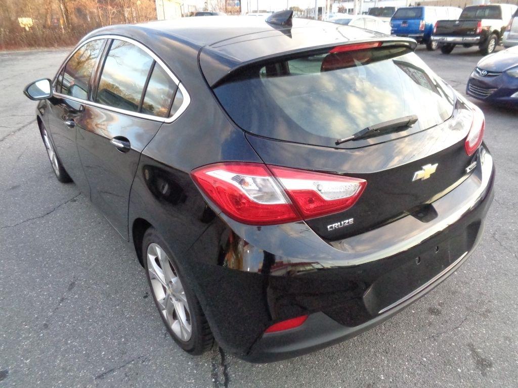 Chevrolet Cruze Premier Hatchback 2017