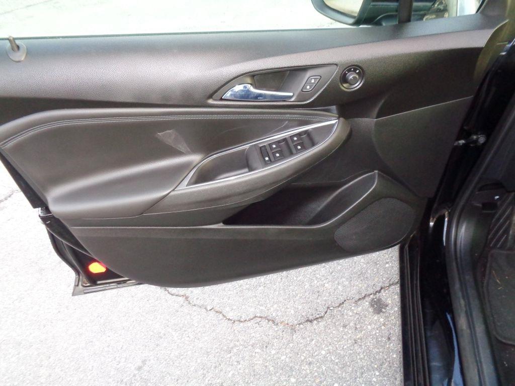 Chevrolet Cruze Premier Hatchback 2017