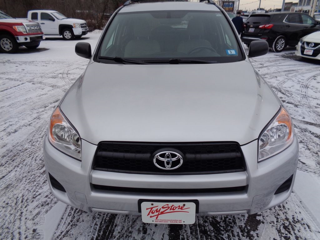 Toyota RAV4 Base I4 4WD 2009