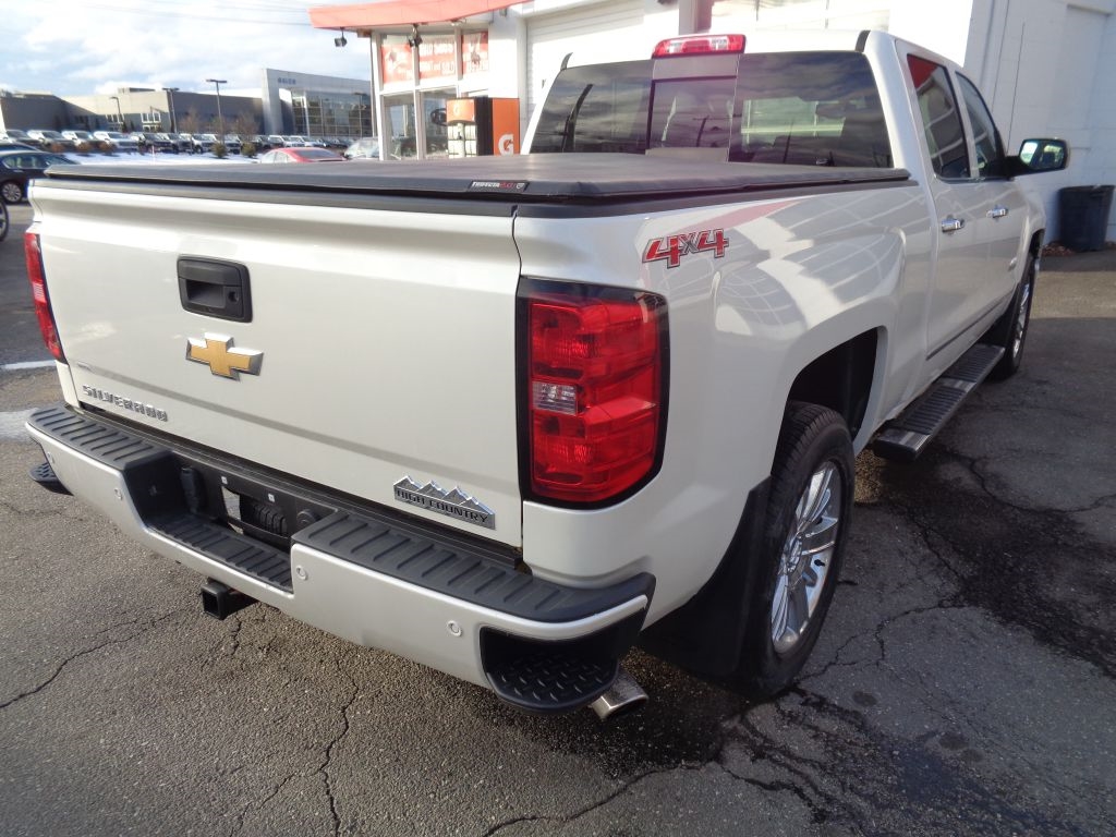 Chevrolet Silverado 1500 High Country Crew Cab 4WD 2015