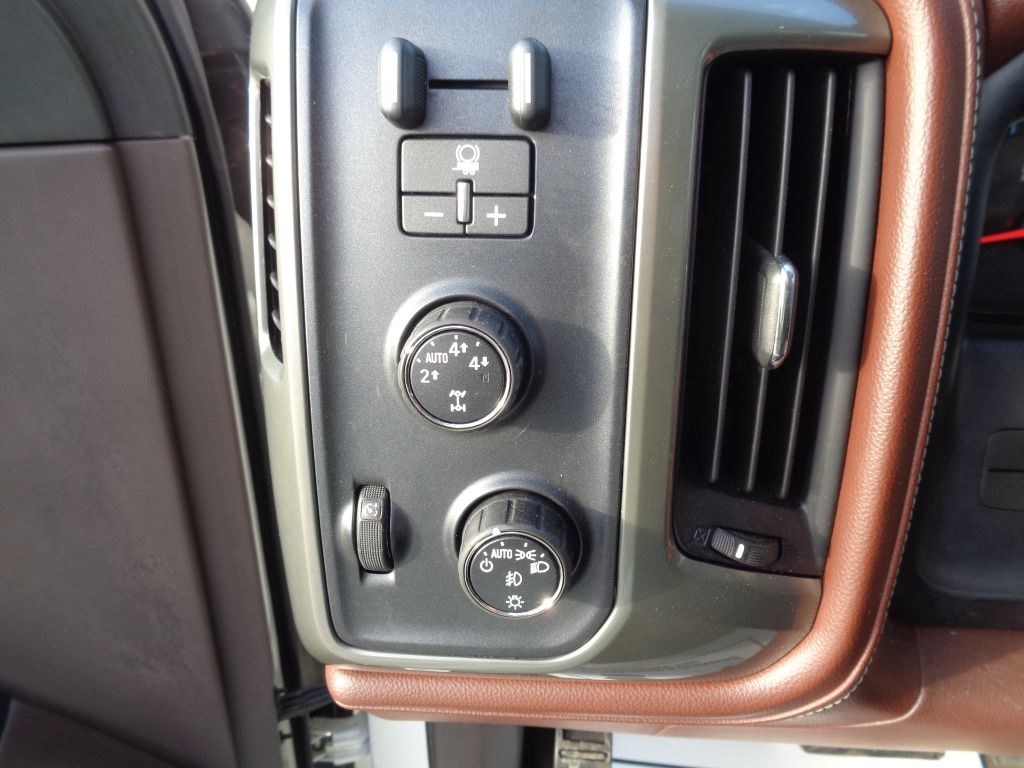 Chevrolet Silverado 1500 High Country Crew Cab 4WD 2015