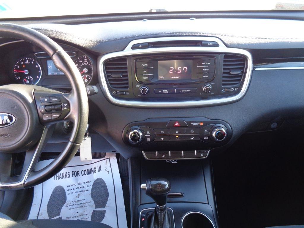 Kia Sorento LX V6 AWD 2016