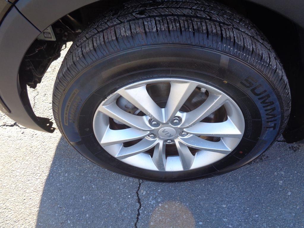 Kia Sorento LX V6 AWD 2016