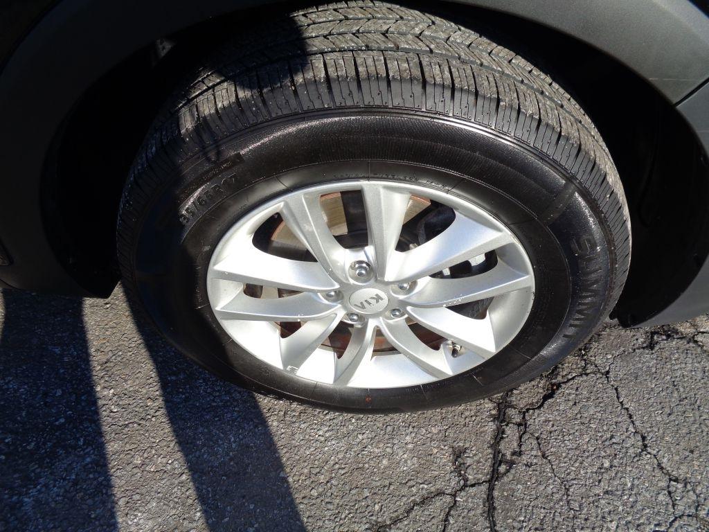 Kia Sorento LX V6 AWD 2016