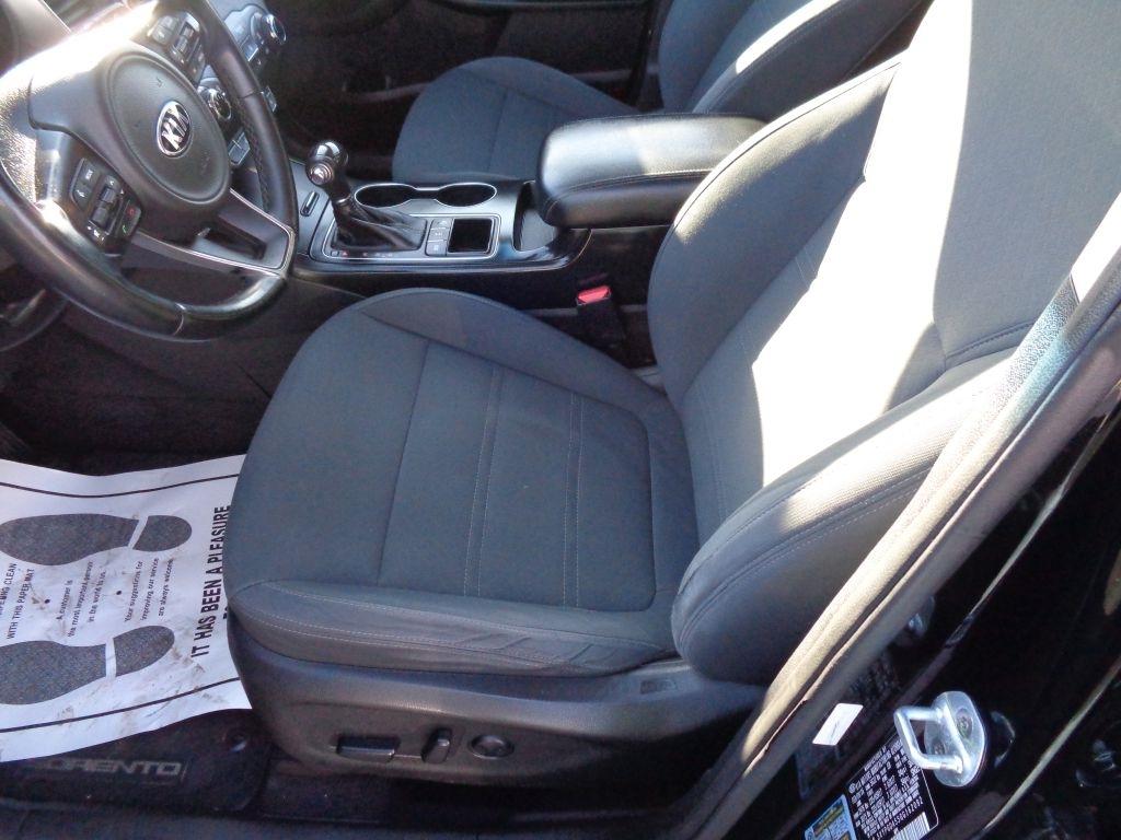 Kia Sorento LX V6 AWD 2016