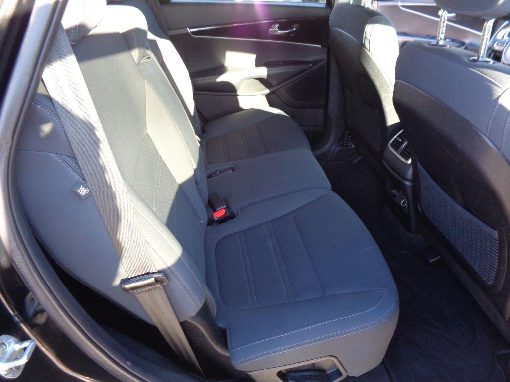 Kia Sorento LX V6 AWD 2016