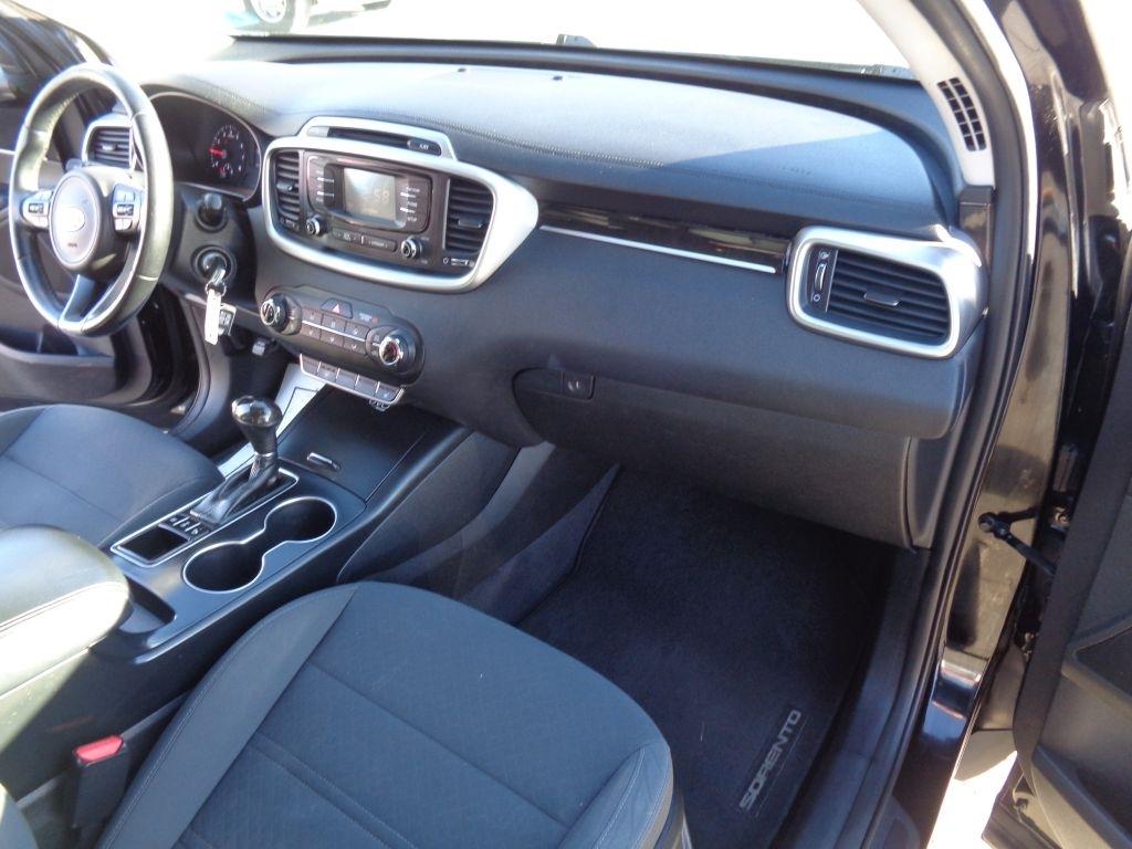 Kia Sorento LX V6 AWD 2016