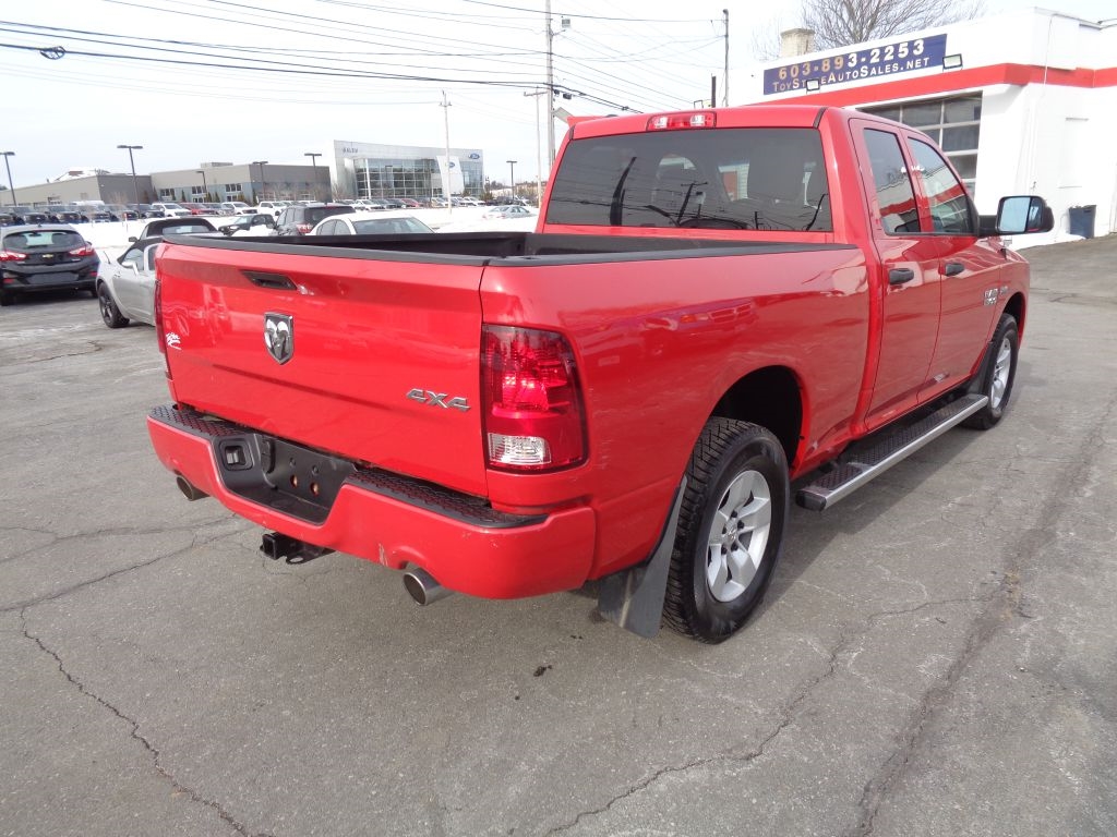 RAM 1500 Tradesman Quad Cab 4WD 2017