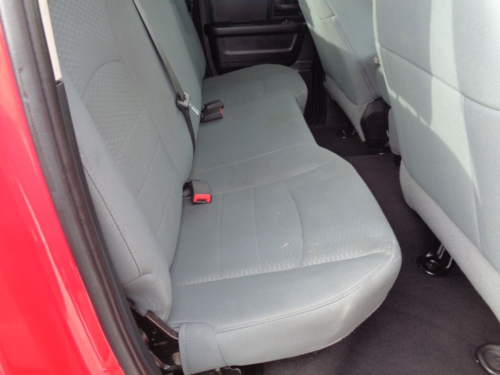 RAM 1500 Tradesman Quad Cab 4WD 2017