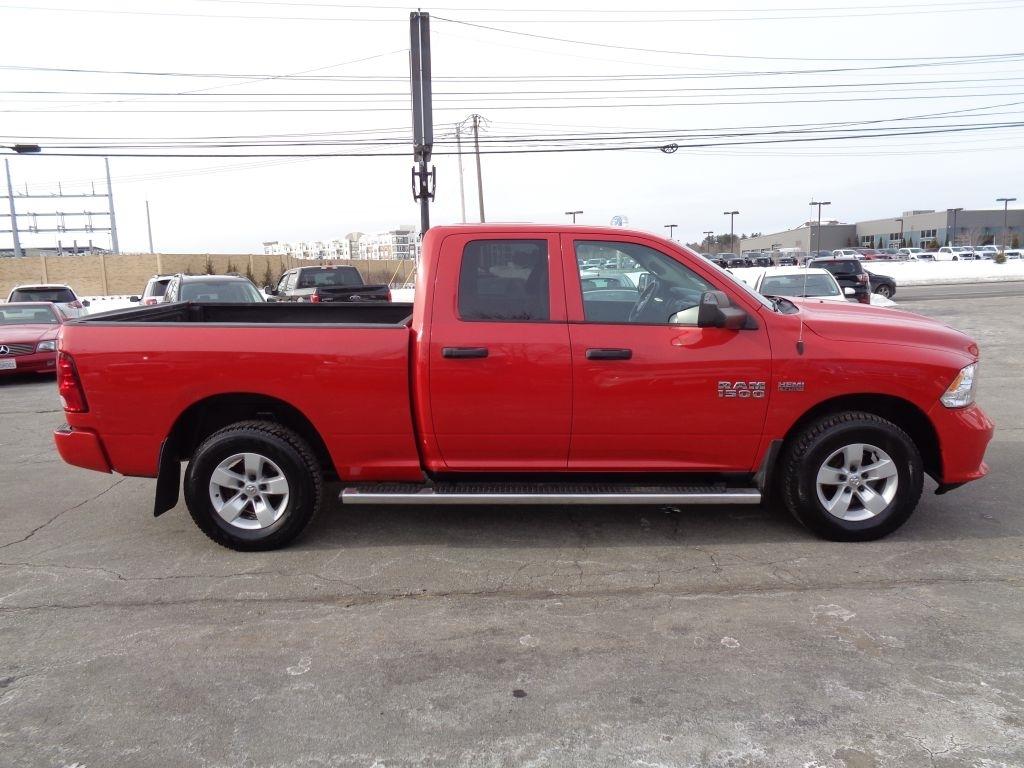 RAM 1500 Tradesman Quad Cab 4WD 2017