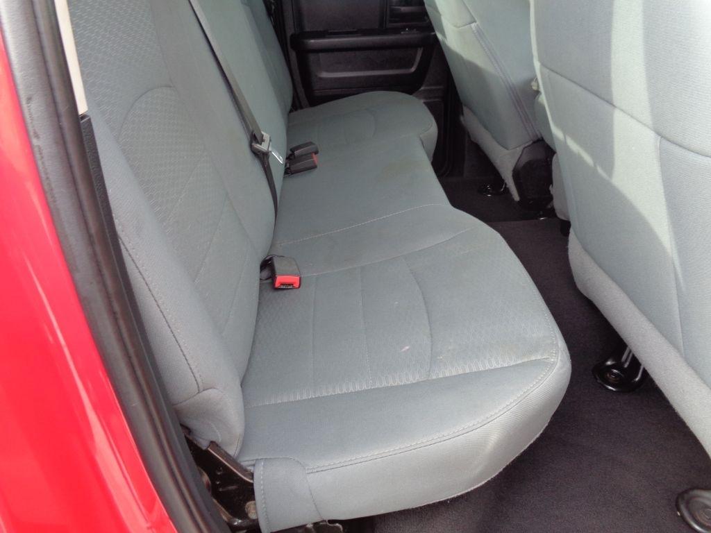 RAM 1500 Tradesman Quad Cab 4WD 2017