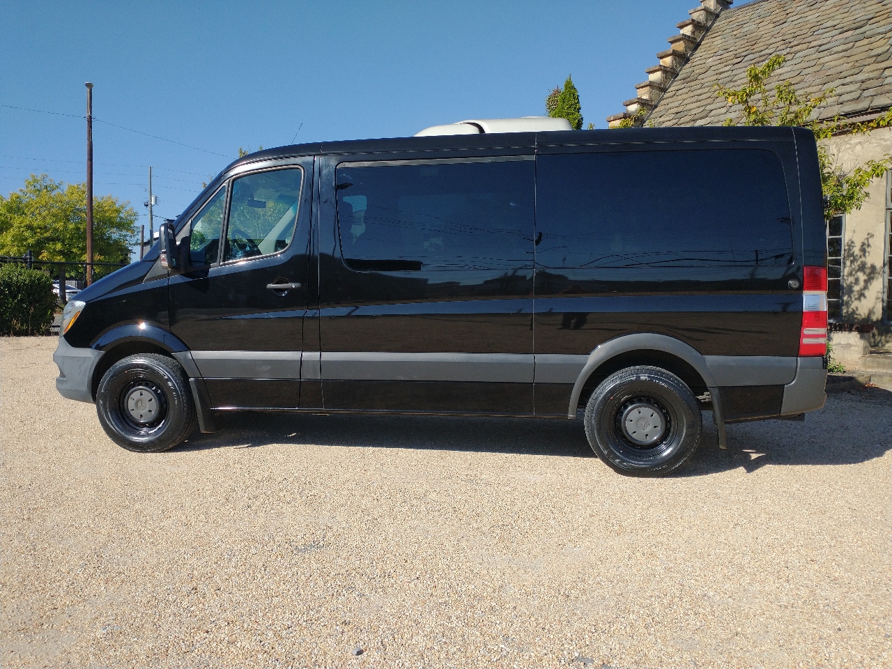 Mercedes-Benz Sprinter Passenger Van 2500 Standard Roof V6 144" RWD 2017 Mercedes-Benz Sprinter Passenger Van 2500 Standard Roof V6 144" RWD 2017