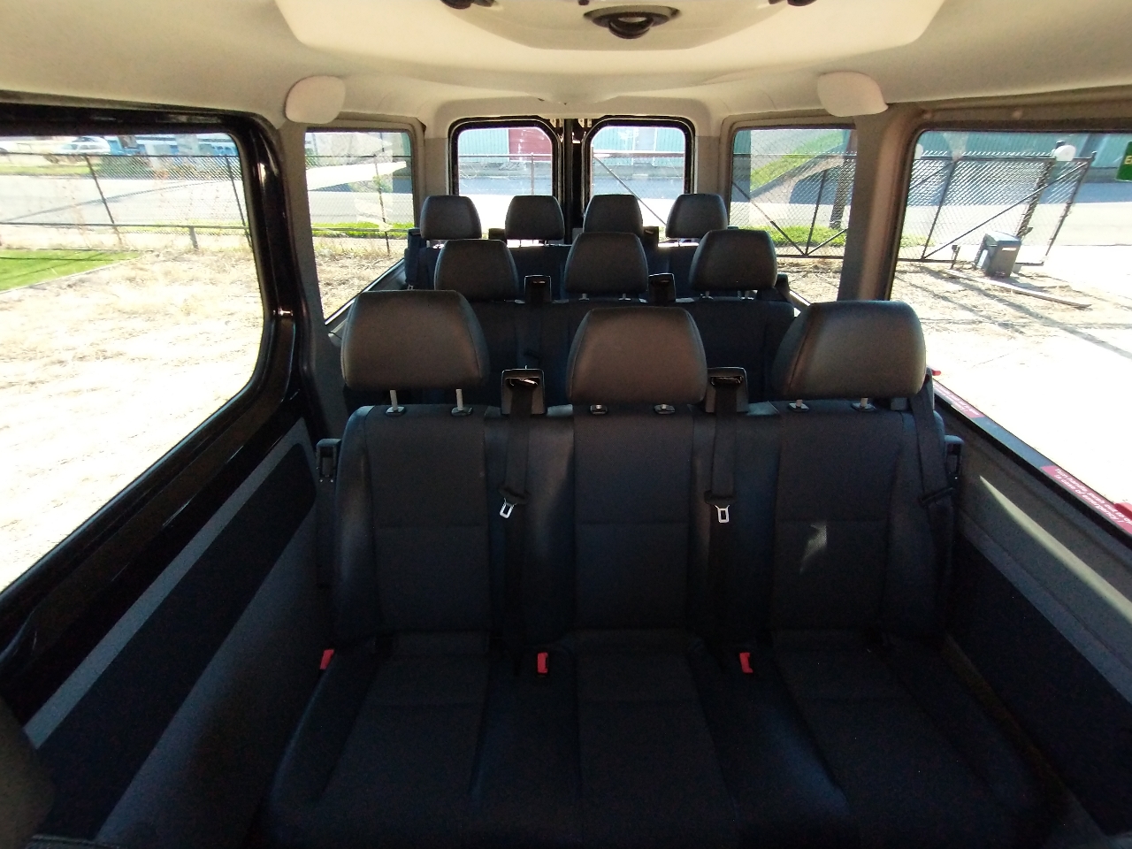 Mercedes-Benz Sprinter Passenger Van 2500 Standard Roof V6 144" RWD 2017 Mercedes-Benz Sprinter Passenger Van 2500 Standard Roof V6 144" RWD 2017