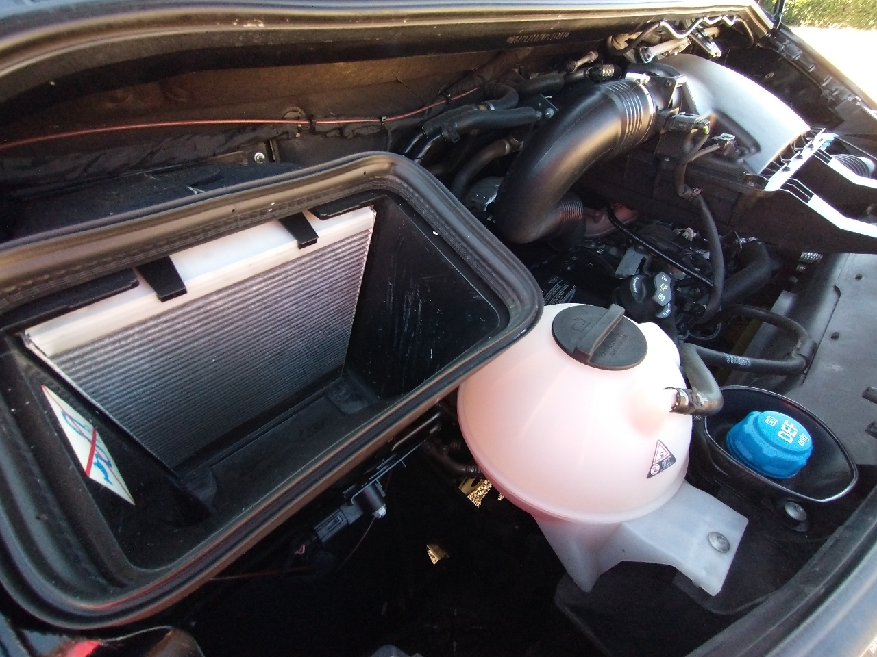 Mercedes-Benz Sprinter Passenger Van 2500 Standard Roof V6 144" RWD 2017 Mercedes-Benz Sprinter Passenger Van 2500 Standard Roof V6 144" RWD 2017