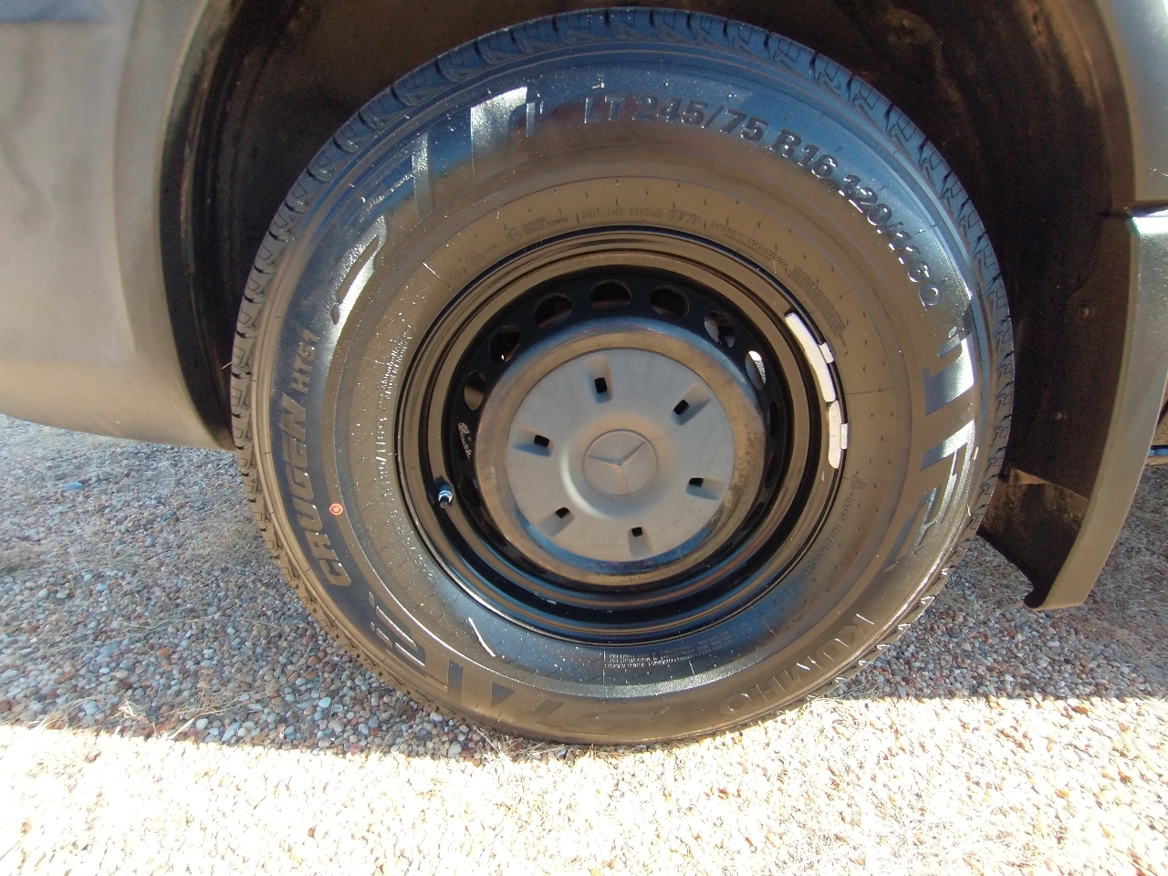 Mercedes-Benz Sprinter Passenger Van 2500 Standard Roof V6 144" RWD 2017 Mercedes-Benz Sprinter Passenger Van 2500 Standard Roof V6 144" RWD 2017