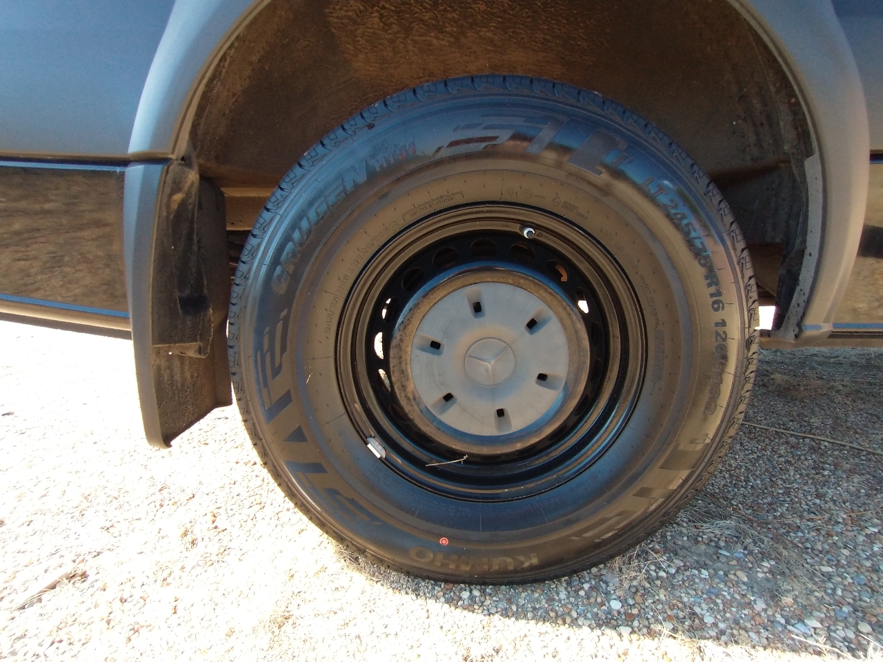 Mercedes-Benz Sprinter Passenger Van 2500 Standard Roof V6 144" RWD 2017 Mercedes-Benz Sprinter Passenger Van 2500 Standard Roof V6 144" RWD 2017