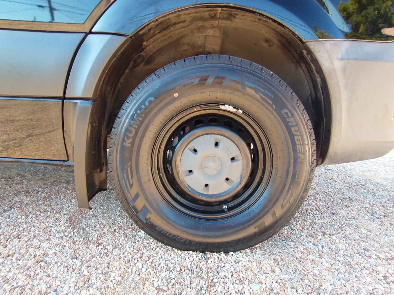 Mercedes-Benz Sprinter Passenger Van 2500 Standard Roof V6 144" RWD 2017 Mercedes-Benz Sprinter Passenger Van 2500 Standard Roof V6 144" RWD 2017